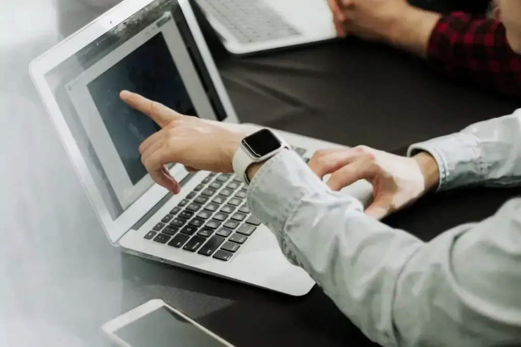 Illustrativt Gimlit-material som stöd för tjänster (webb/SEO/annonsering)